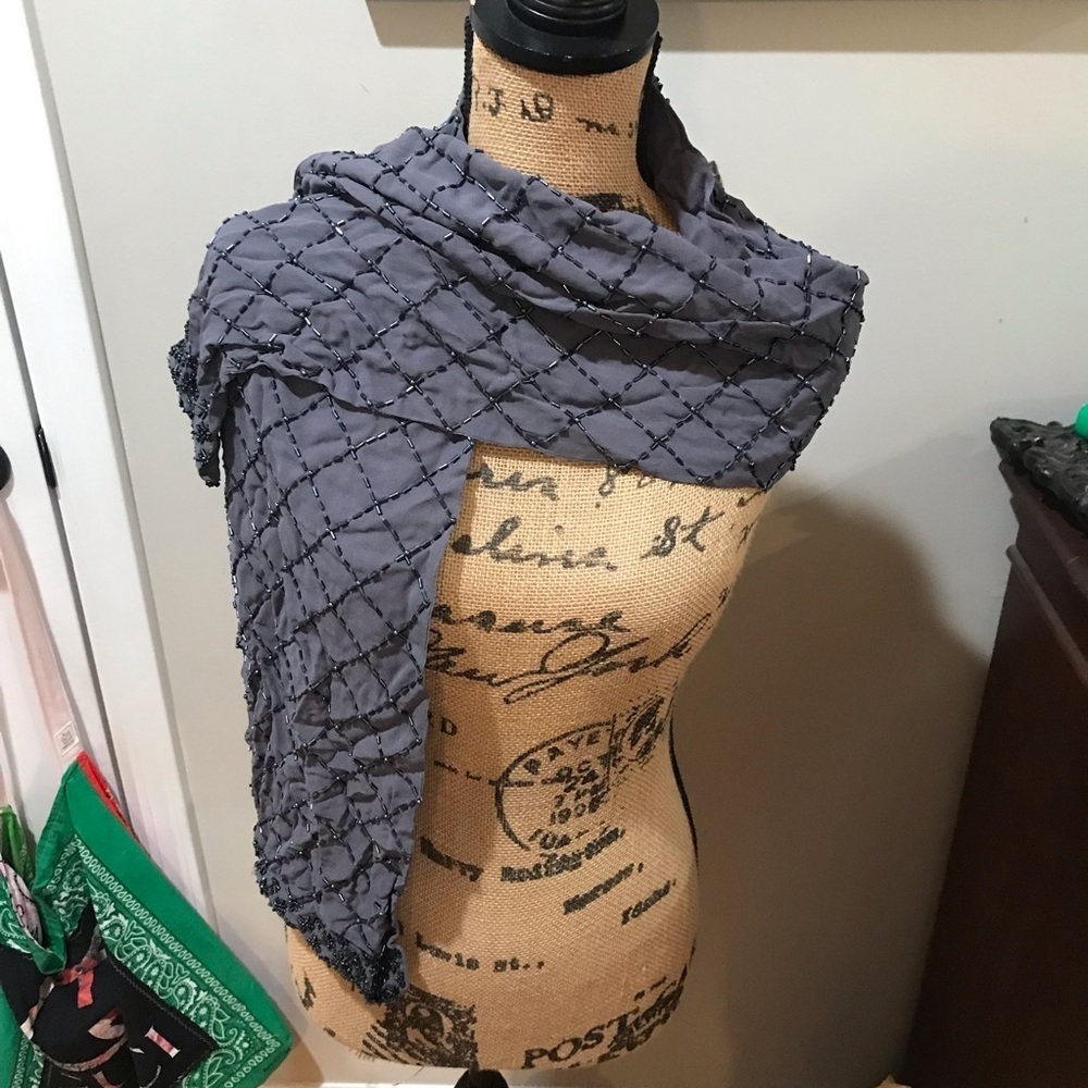 Gray Textured Scarf